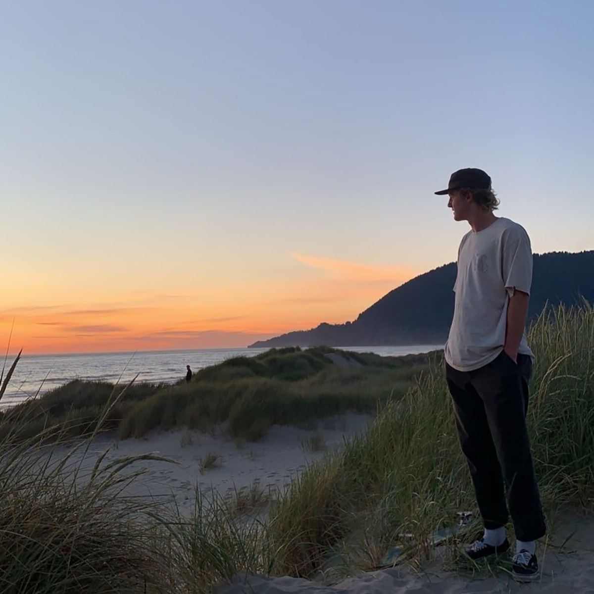 picture of one of our content creaters named alex brown at the beach