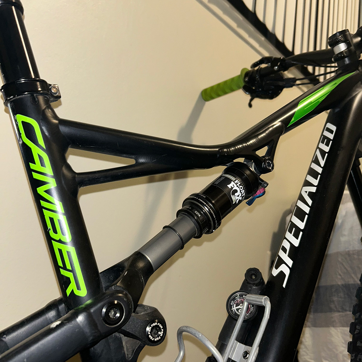 Picture of the rear shock for a bike review of the specialized camber comp